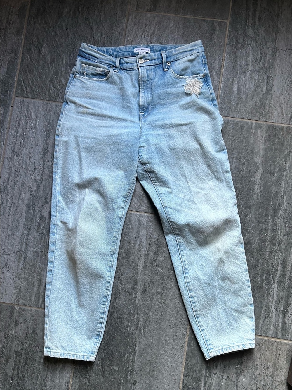 Good American Good Mom Jeans in Blue 636 Size 2/26 — Style GM602T